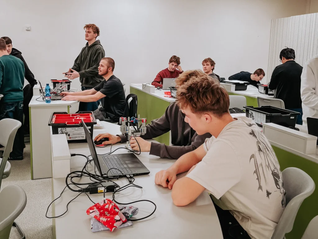 Robotika 01 e1777312472430